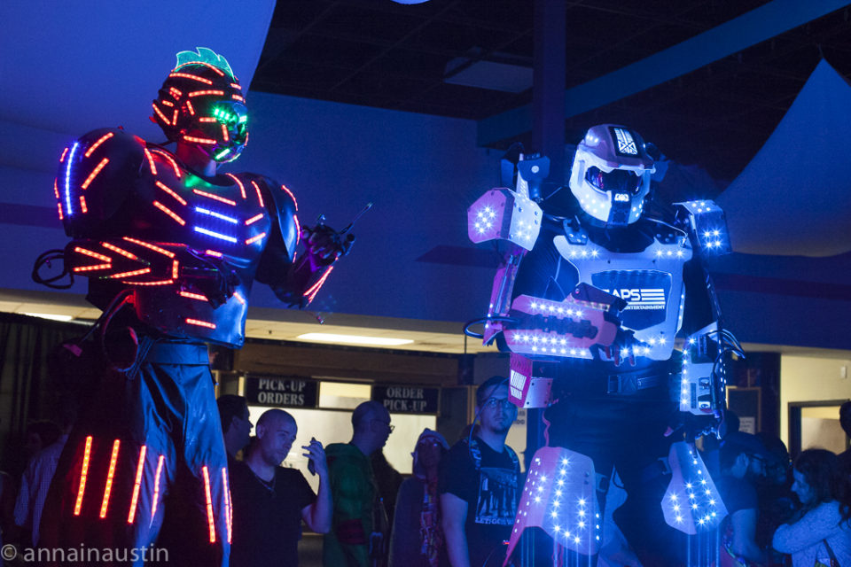 dancing-robots-at-the-closing-night-party-at-fantastic-fest-2016-austin-texas-1486