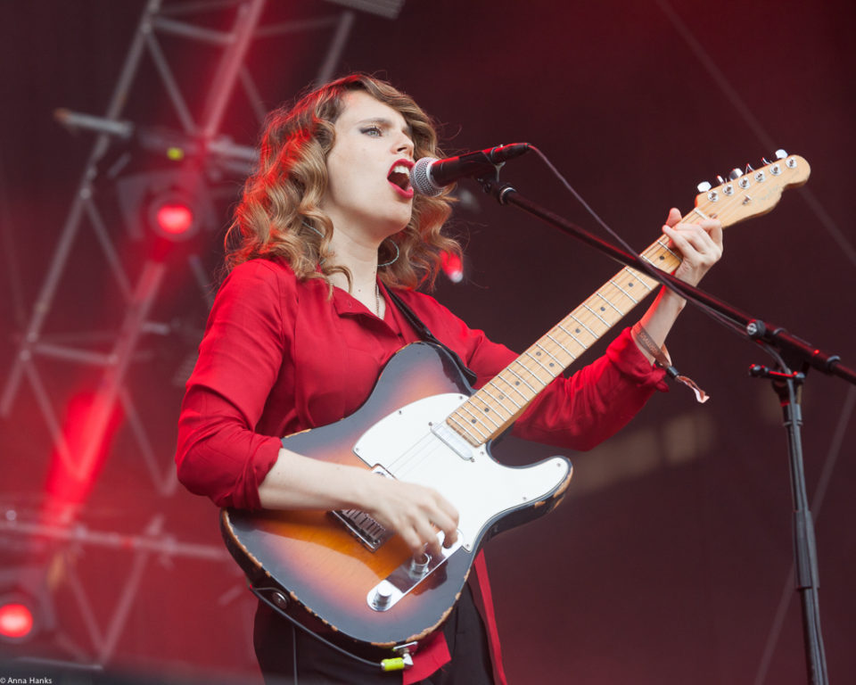 Anna Calvi-9