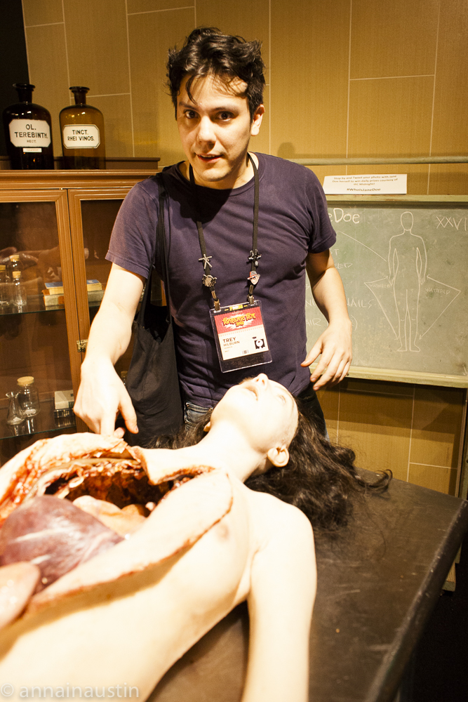 prop-interaction-the-autopsy-of-jane-doe-fantastic-fest-2016-austin-texas-31